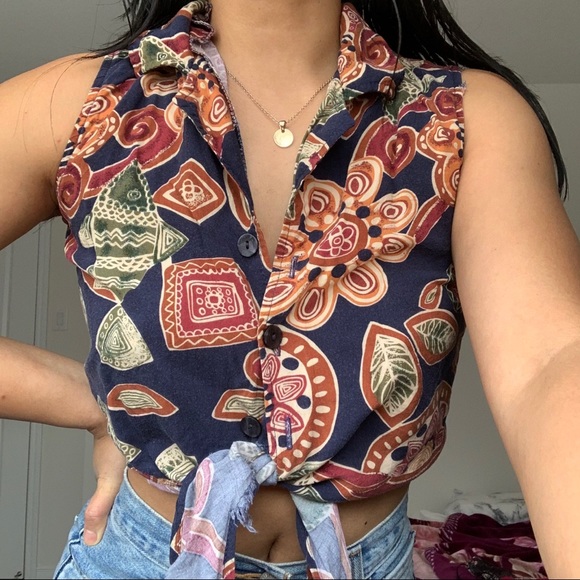 RUNAWAY BAY VINTAGE TOP🤎 - Picture 2 of 4